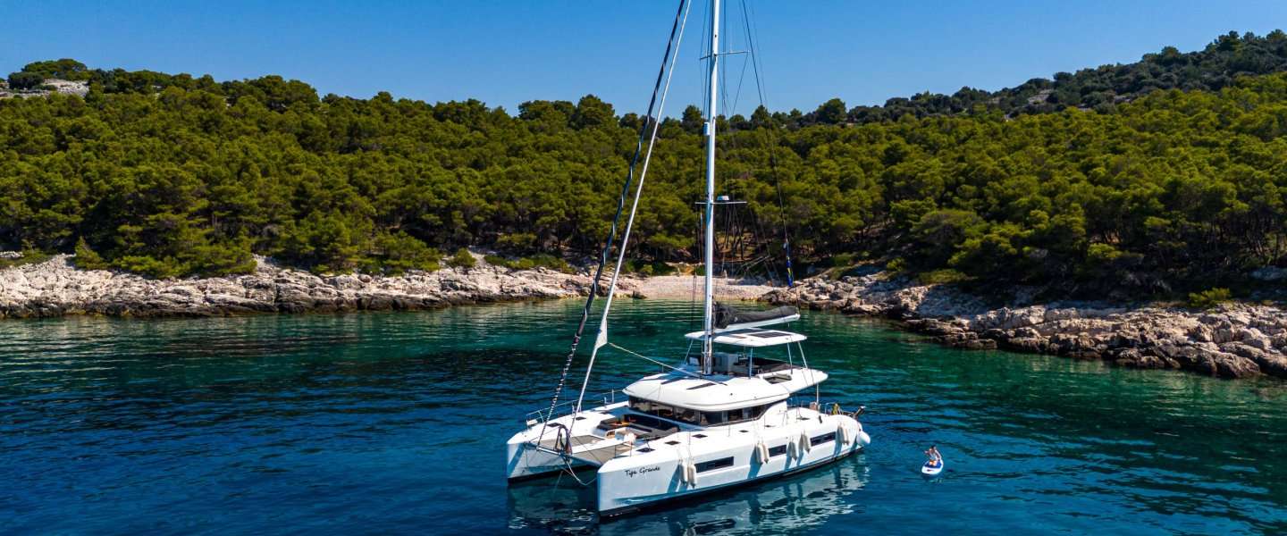 Catamarano Lagoon 55