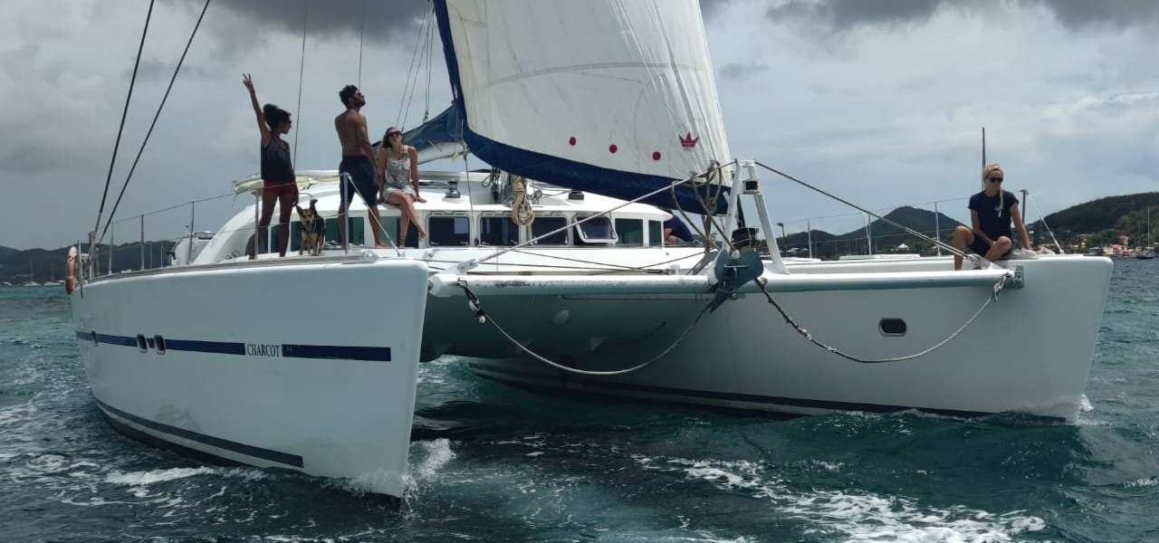 Catamaran Lagoon 57