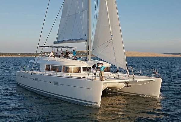 Catamaran Lagoon 620