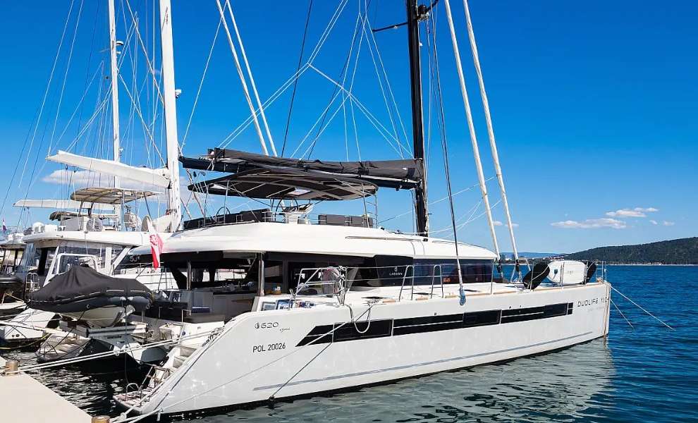 Catamaran Lagoon 620