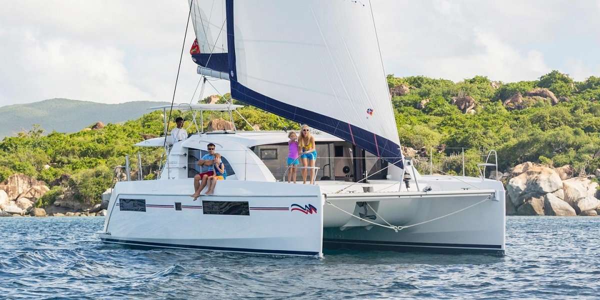 Catamaran Leopard 40