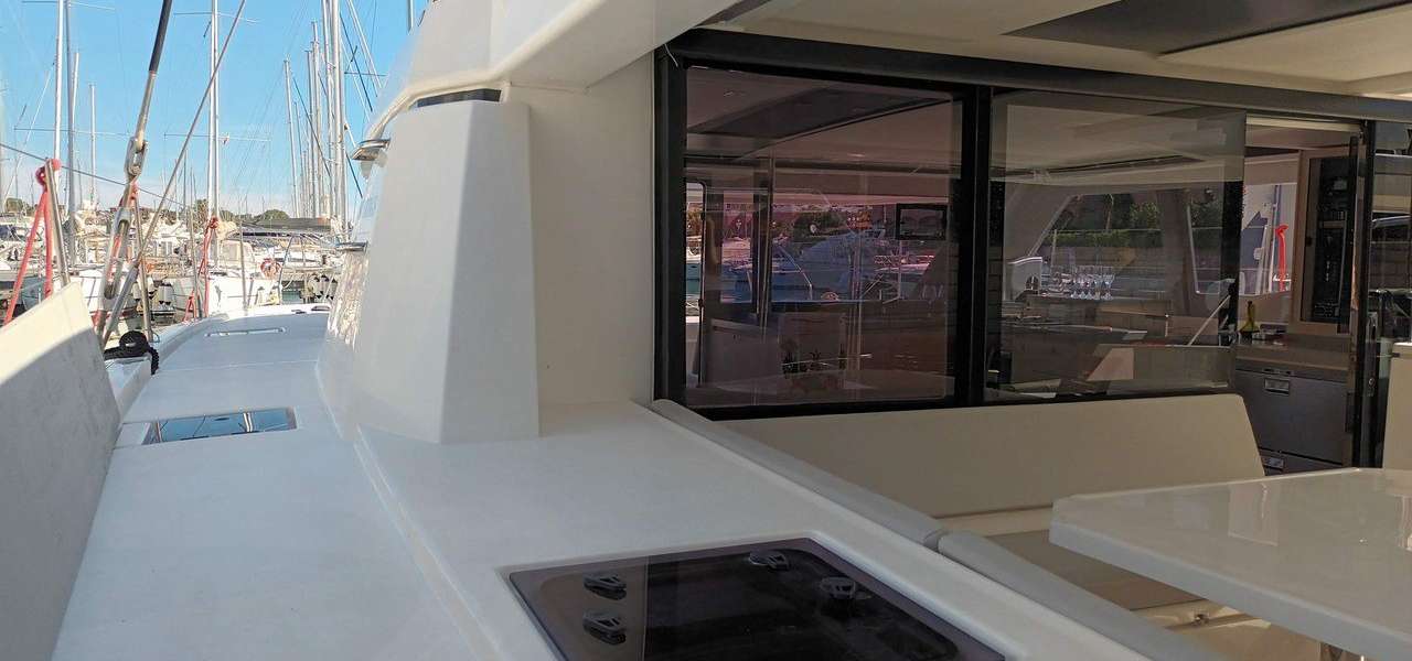 Catamarano Leopard 45