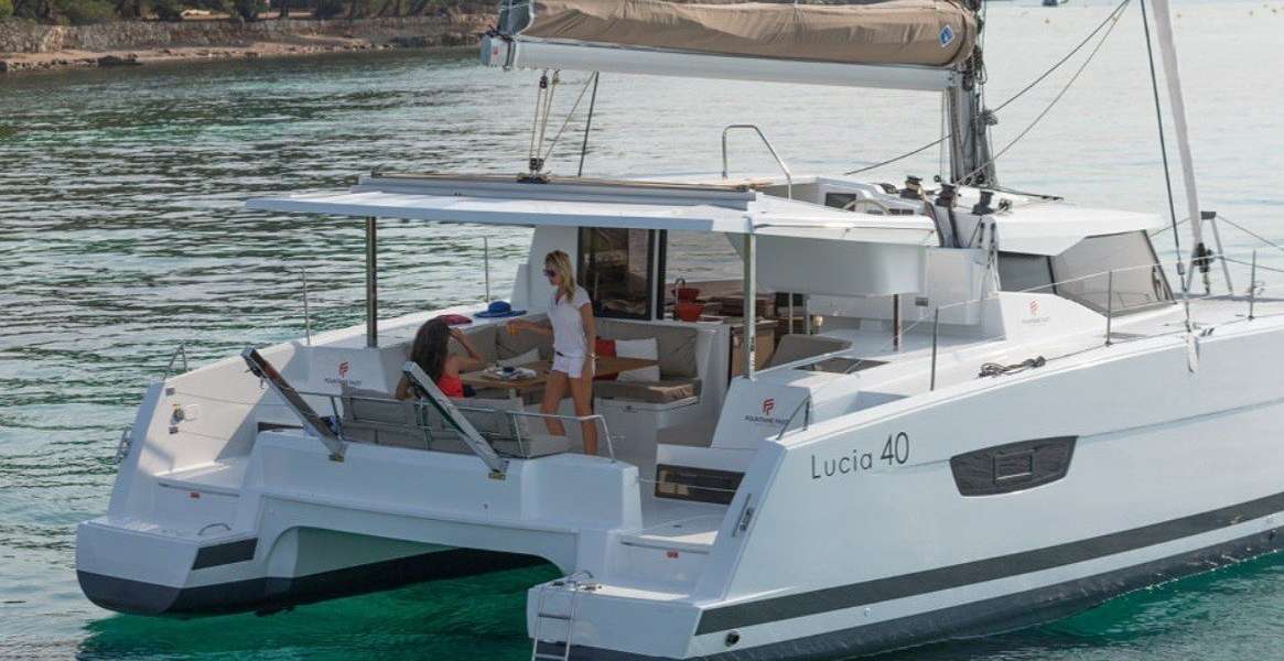 Catamaran Lucia 40