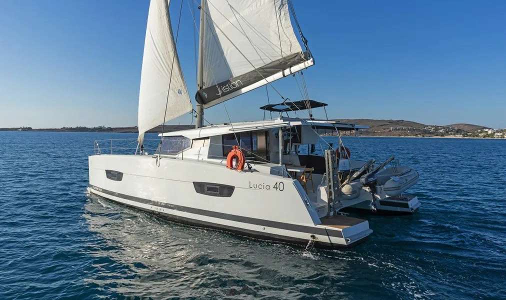 Katamaran Lucia 40