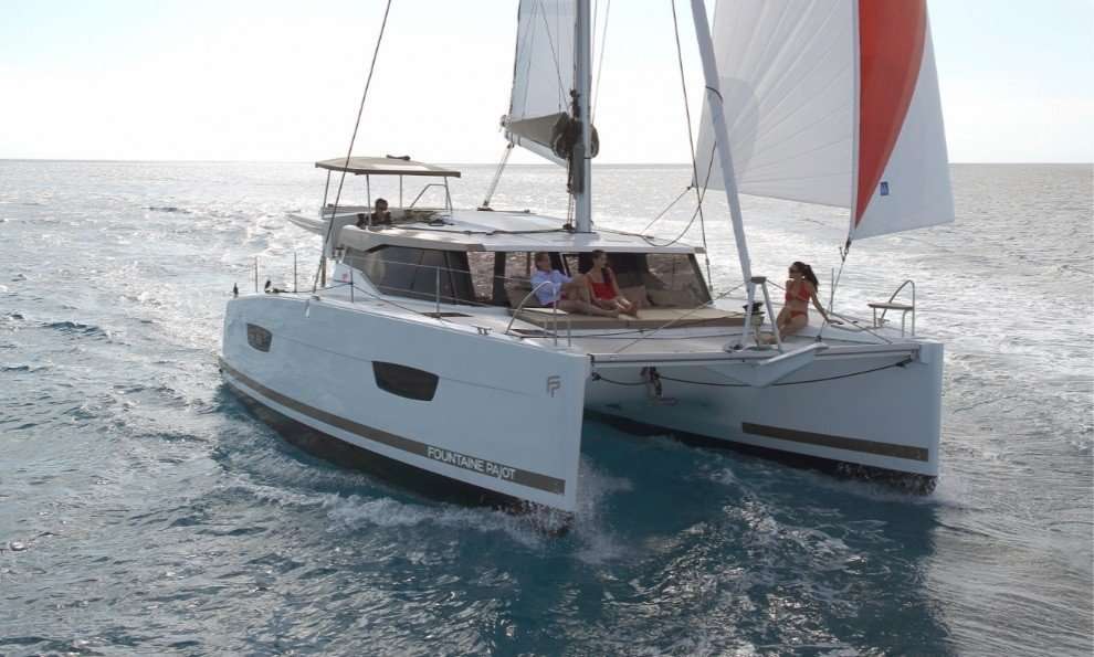 Catamaran Lucia 40