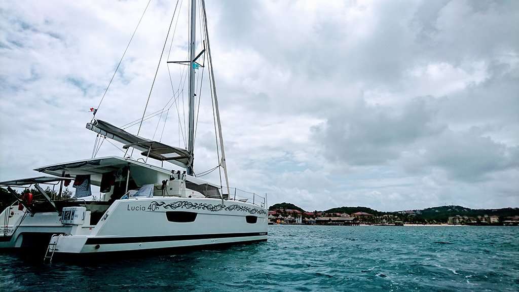 Catamaran Lucia 40