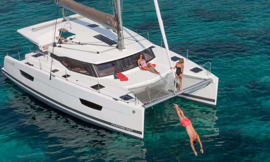 Catamaran Lucia 40