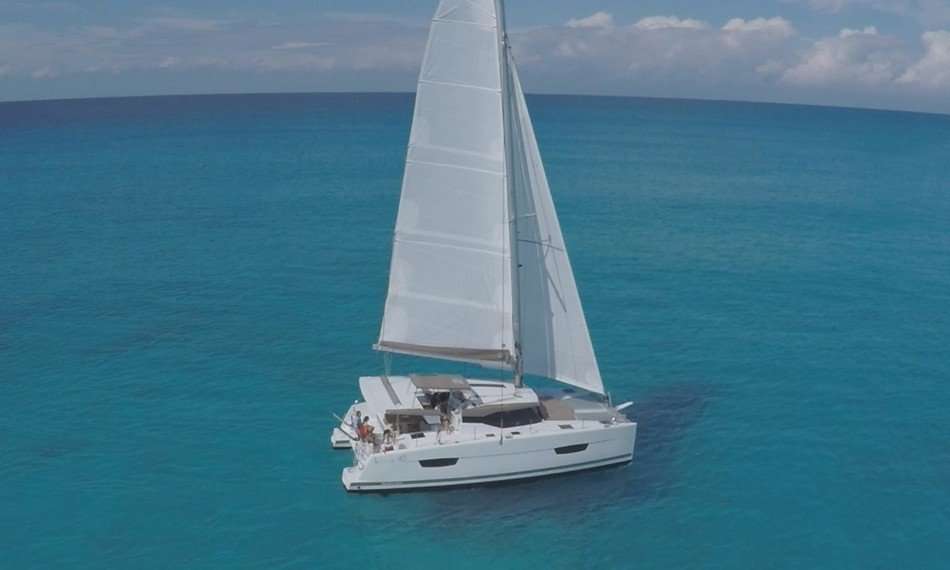 Catamaran Lucia 40