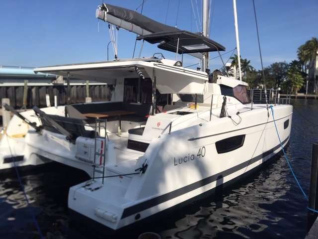 Catamaran Lucia 40