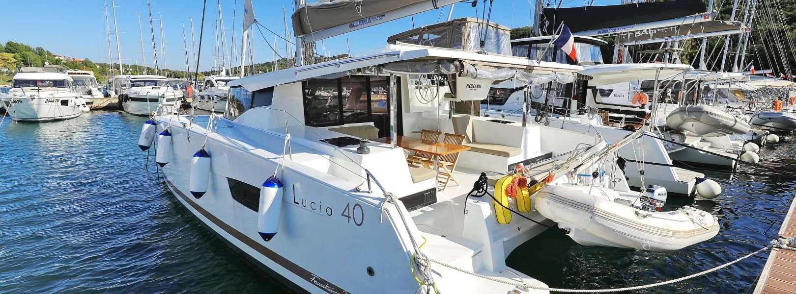 Catamaran Lucia 40