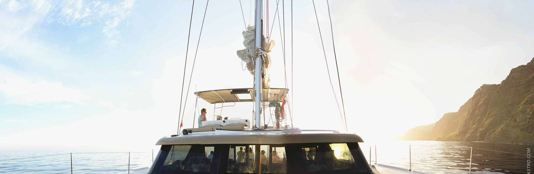 Catamaran Luna 49