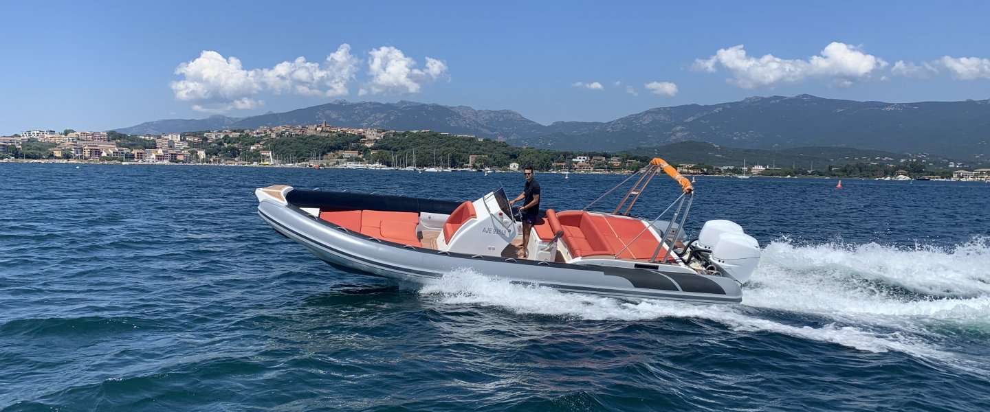 Bateau Semi-rigide Master 900 Open