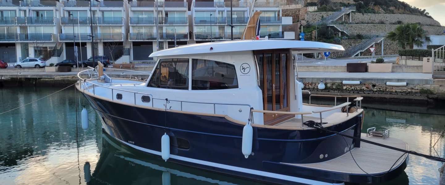 Bateaux à moteur Menorquin 34 HT