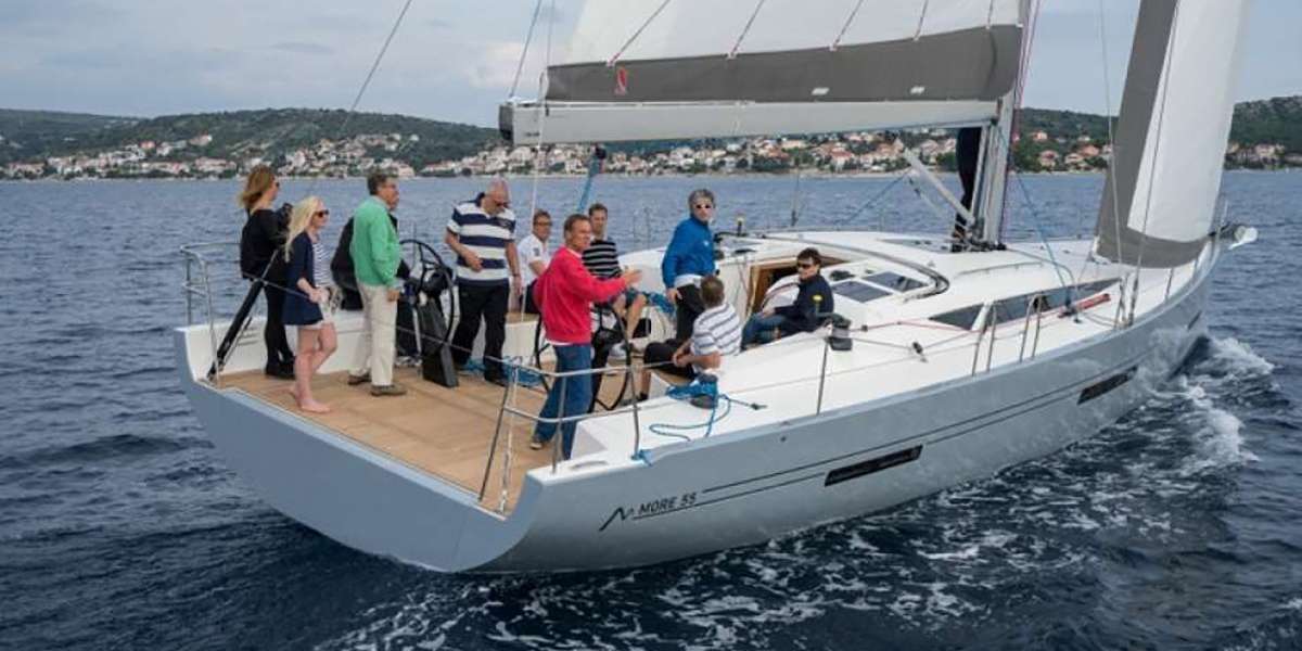 Velero More 55