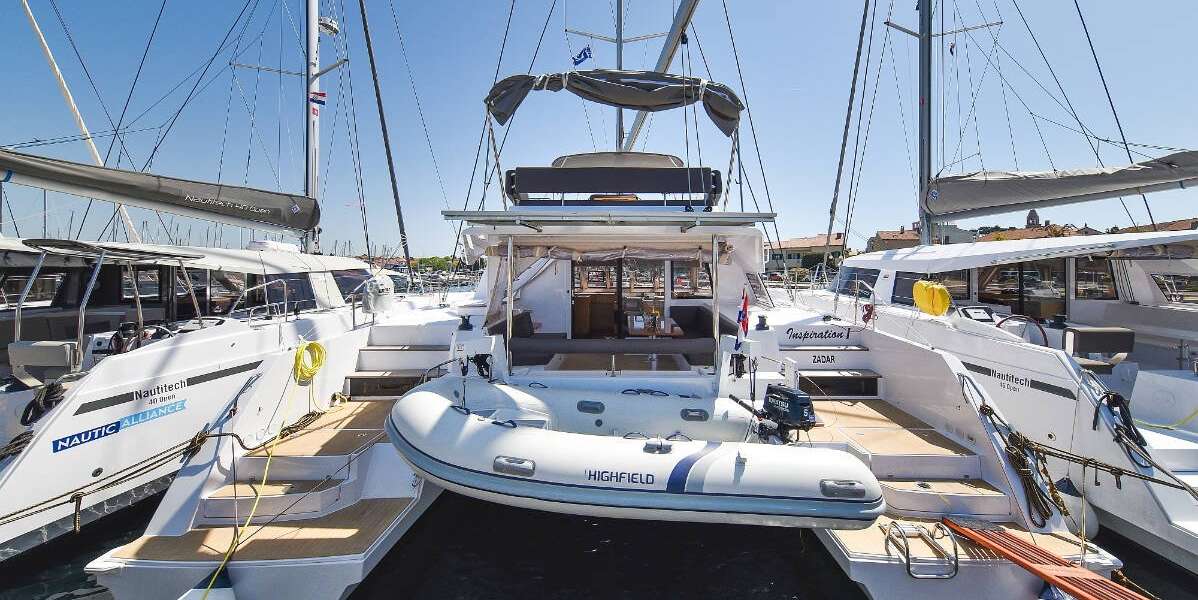 Catamarano Nautitech 46 Fly