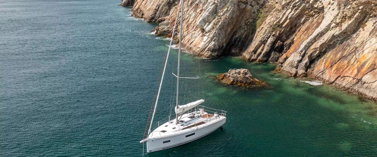 Barca a vela Oceanis 37.1