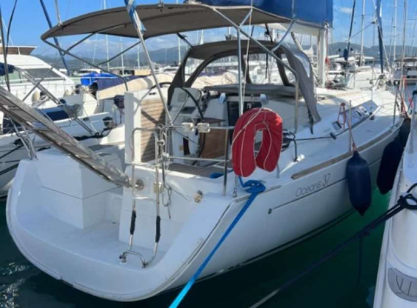 Voilier Oceanis 37