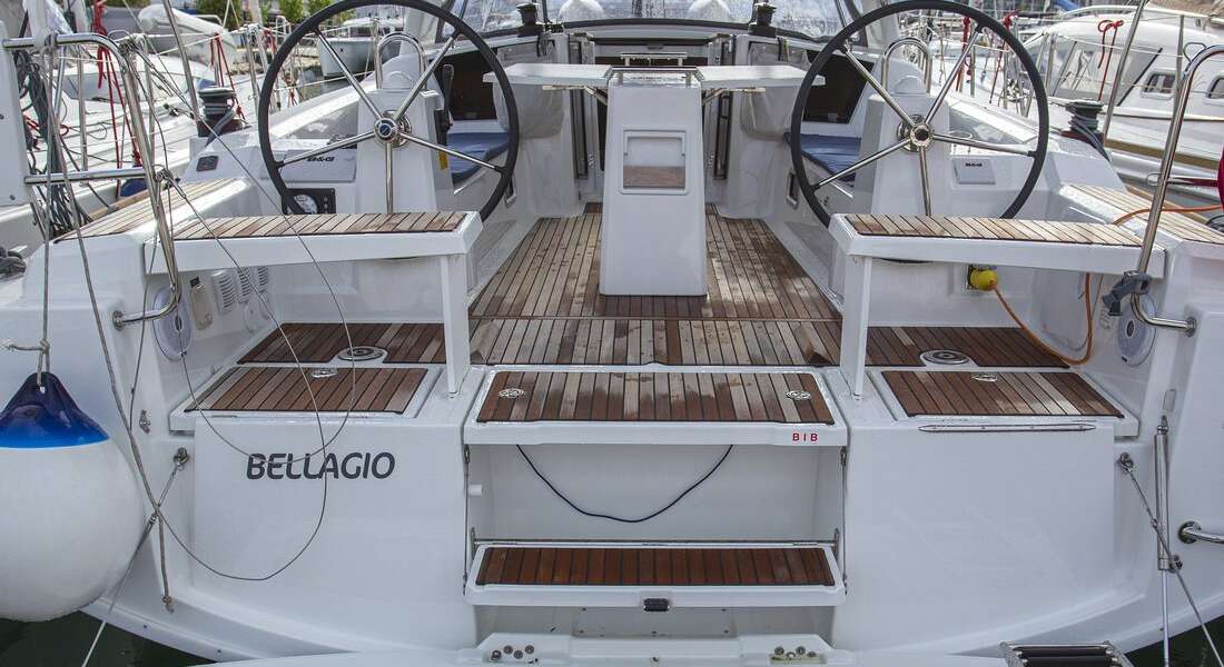 Velero Oceanis 38.1