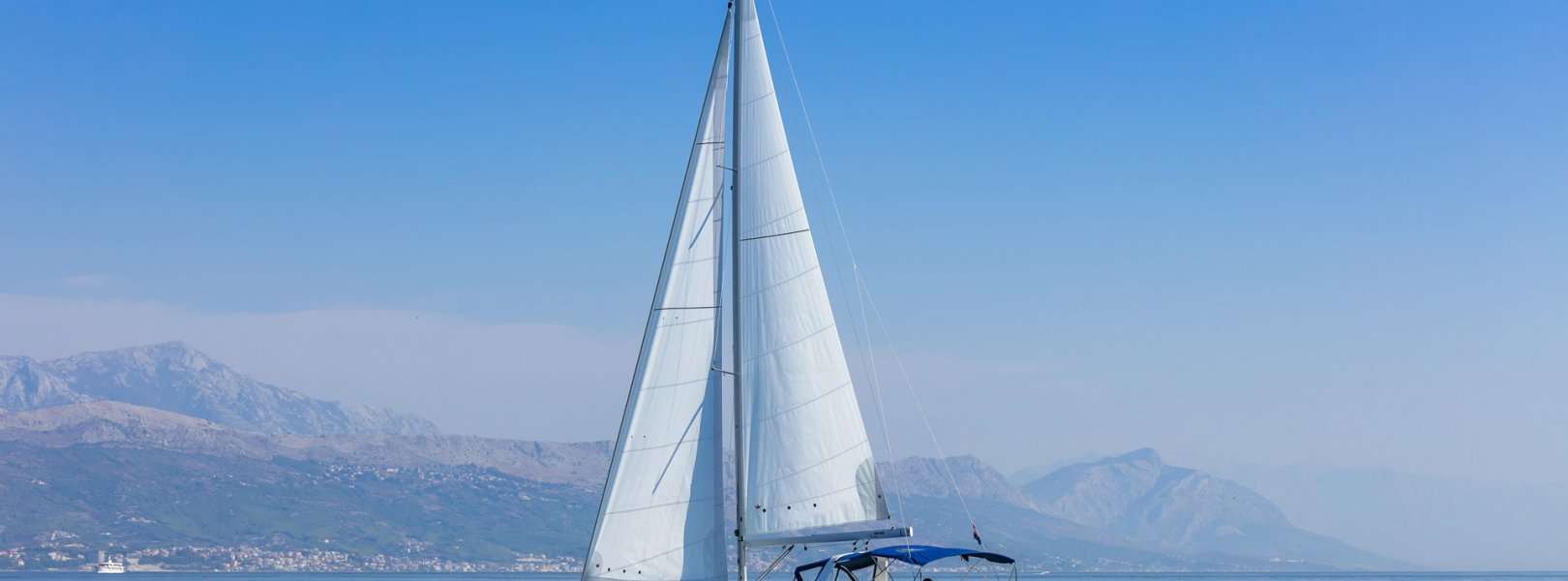 Sailboat Oceanis 38.1