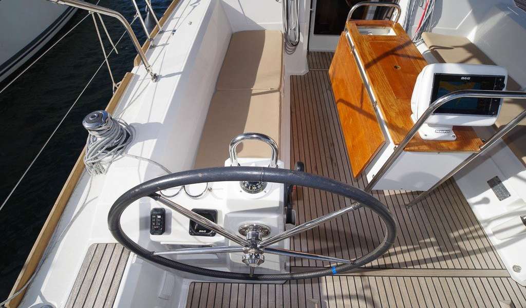 Voilier Oceanis 38