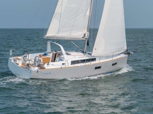 Sailboat Oceanis 38.1