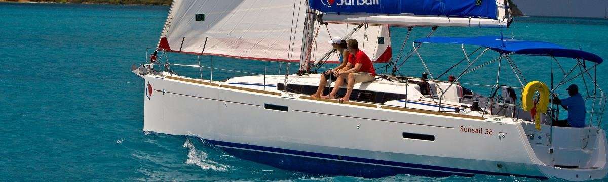 Velero Oceanis 38.1