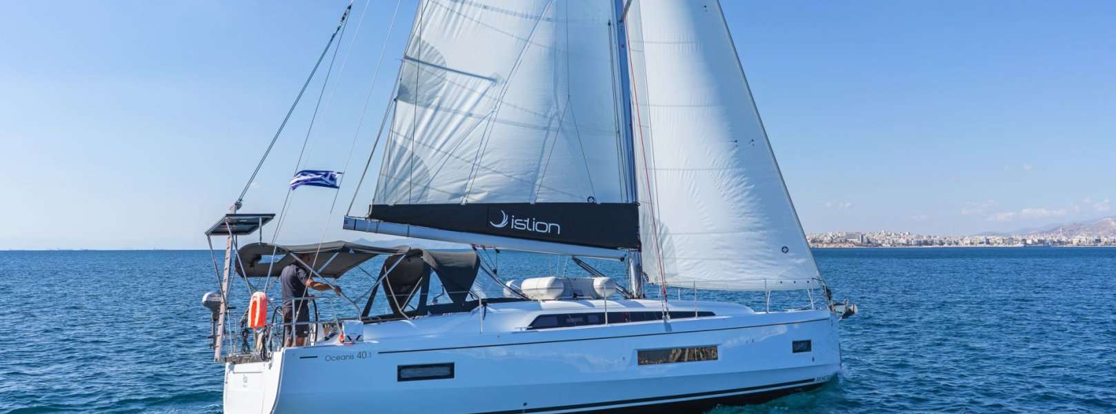 Sailboat Oceanis 40.1