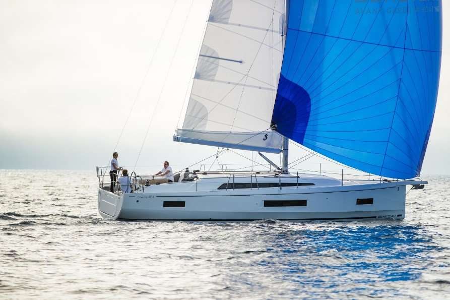 Sailboat Oceanis 40.1