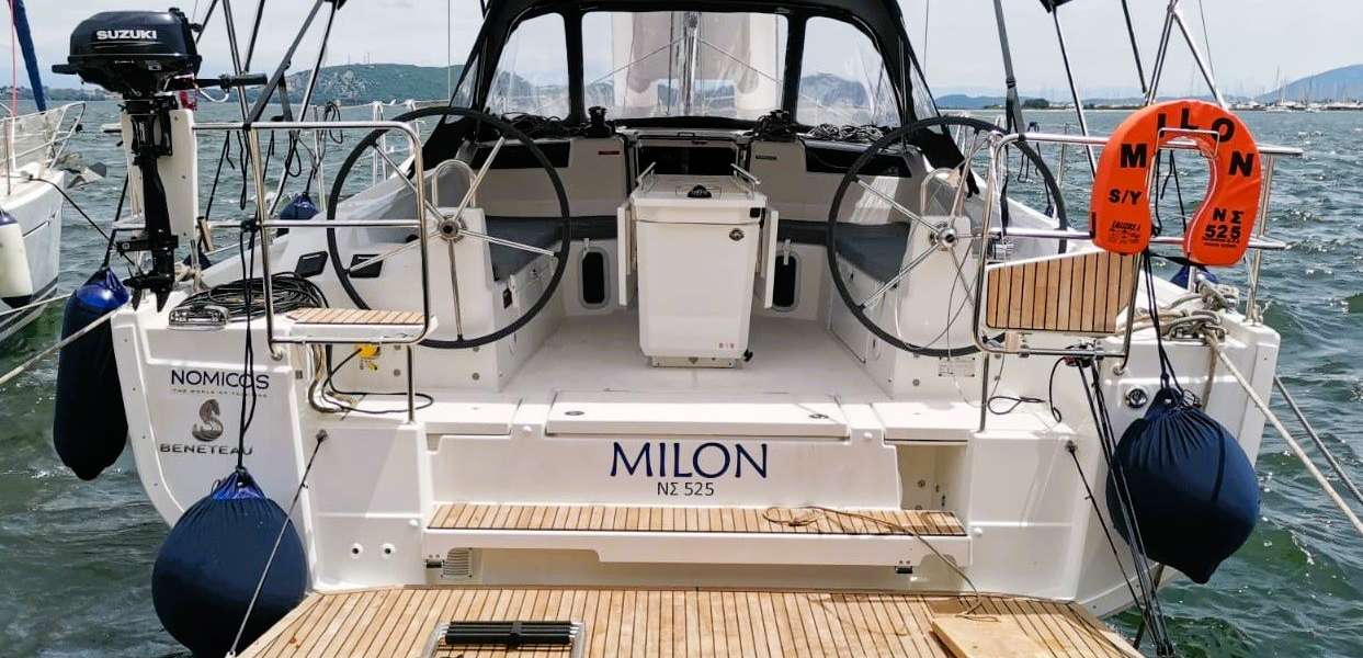 Sailboat Oceanis 40.1