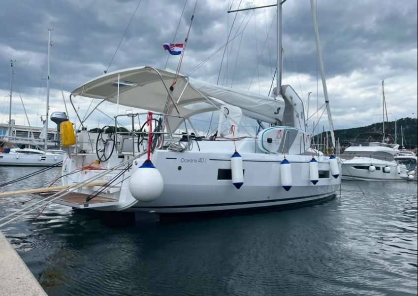 Barca a vela Oceanis 40.1