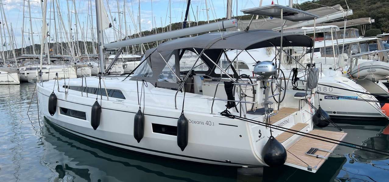 Velero Oceanis 40.1