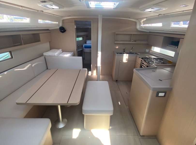 Barca a vela Oceanis 40.1