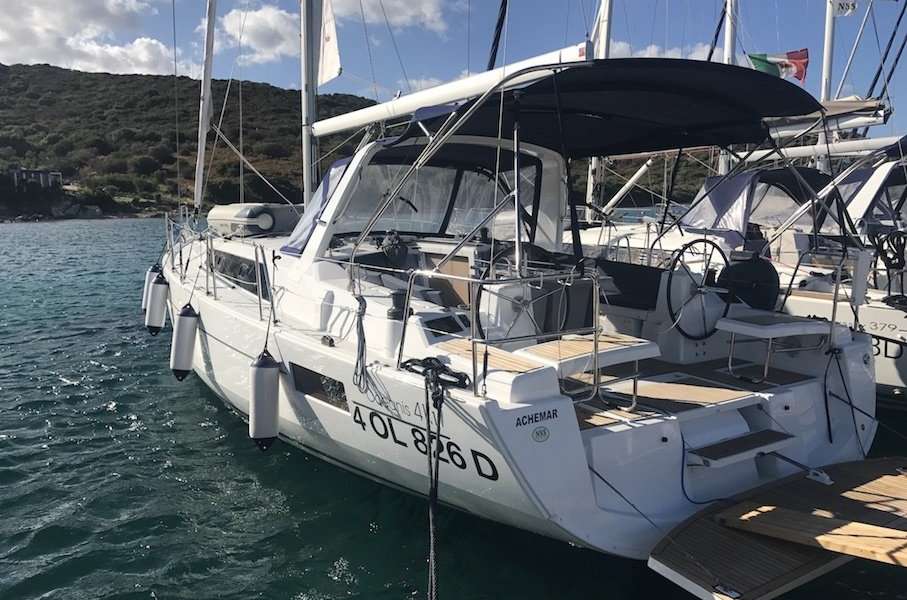 Sailboat Oceanis 41.1