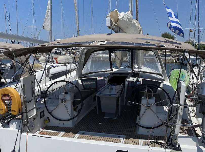 Sailboat Oceanis 41.1