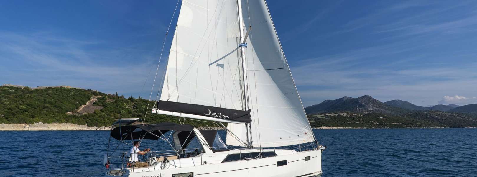 Парусная яхта Oceanis 41.1