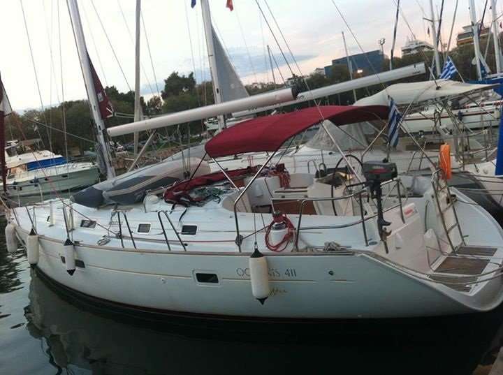 Sailboat Oceanis 411