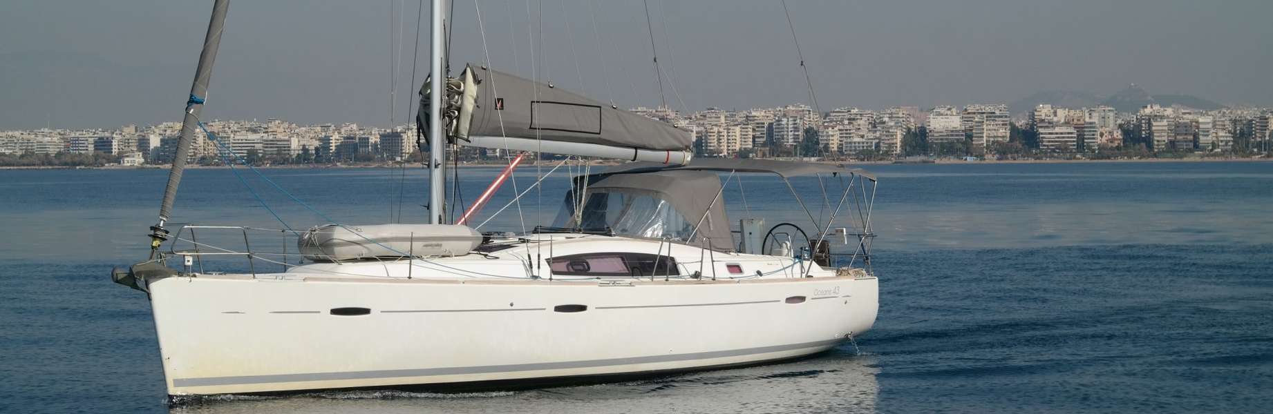 Barca a vela Oceanis 43