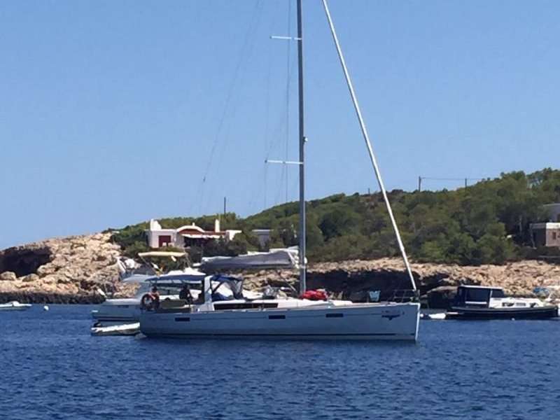 Barca a vela Oceanis 45