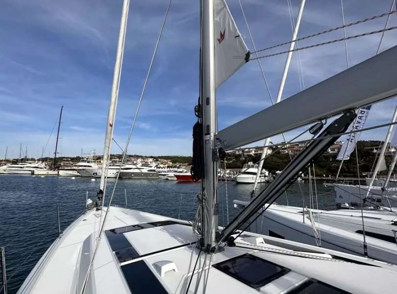 Sailboat Oceanis 46.1