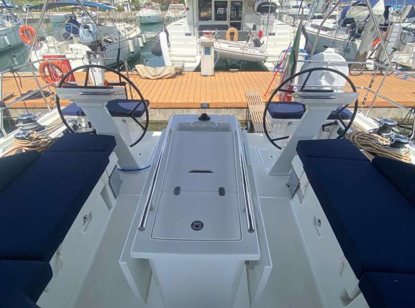 Velero Oceanis 46.1