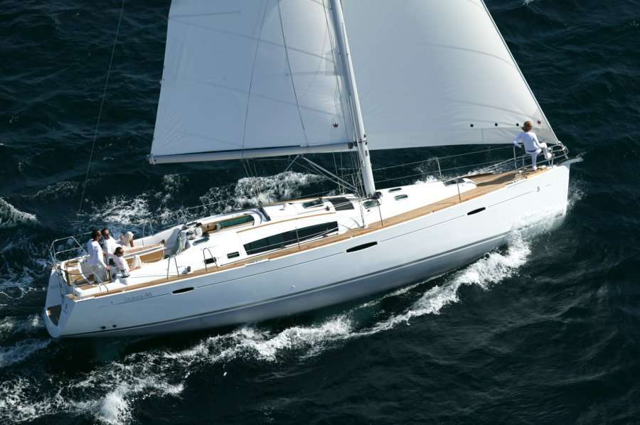 Парусная яхта Oceanis 46