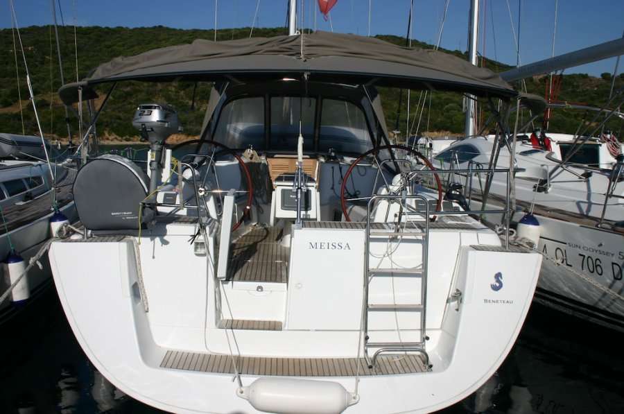 Sailboat Oceanis 46