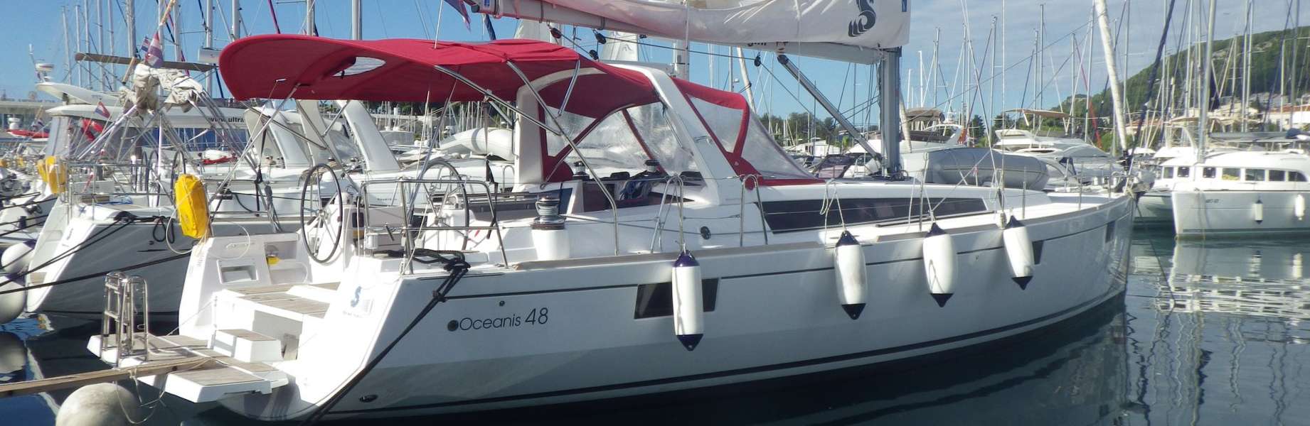 Sailboat Oceanis 48