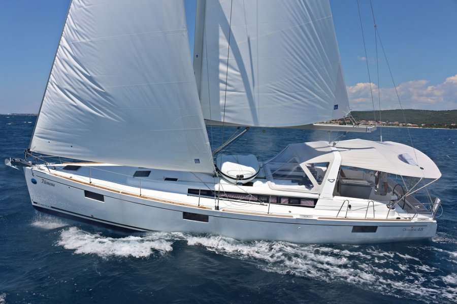 Segelboot Oceanis 48