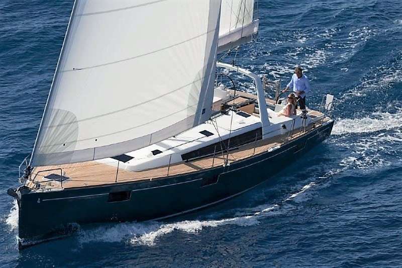 Парусная яхта Oceanis 48