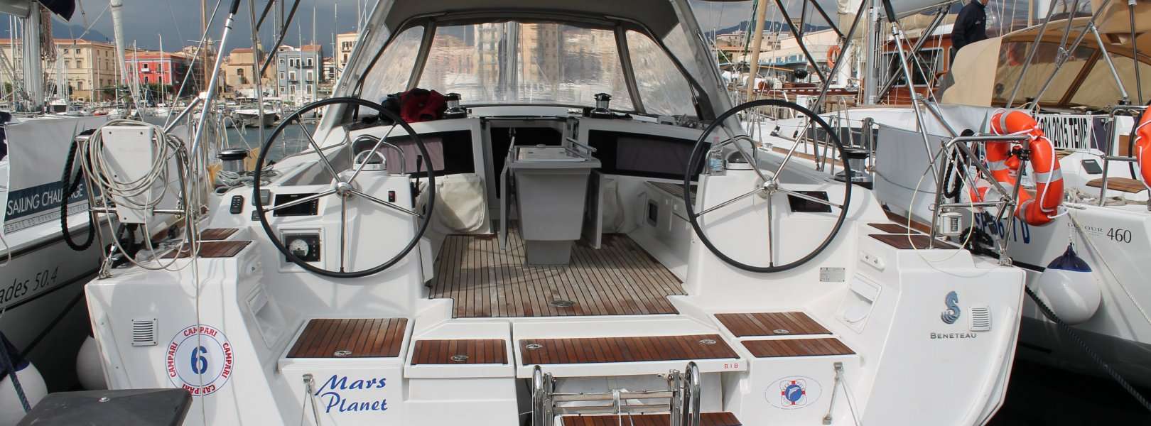 Парусная яхта Oceanis 48