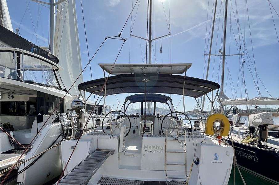 Barca a vela Oceanis 54