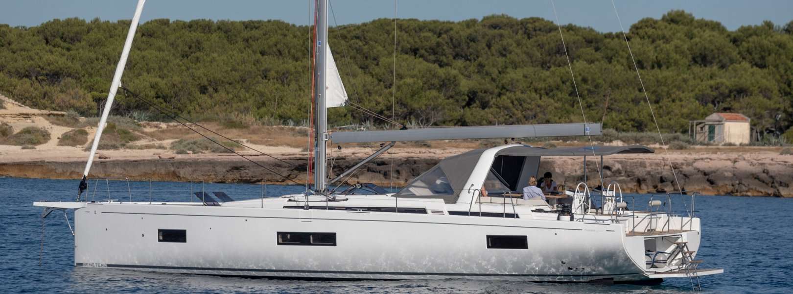 Sailboat Oceanis 54