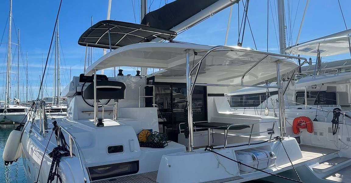 Catamaran Lagoon 42