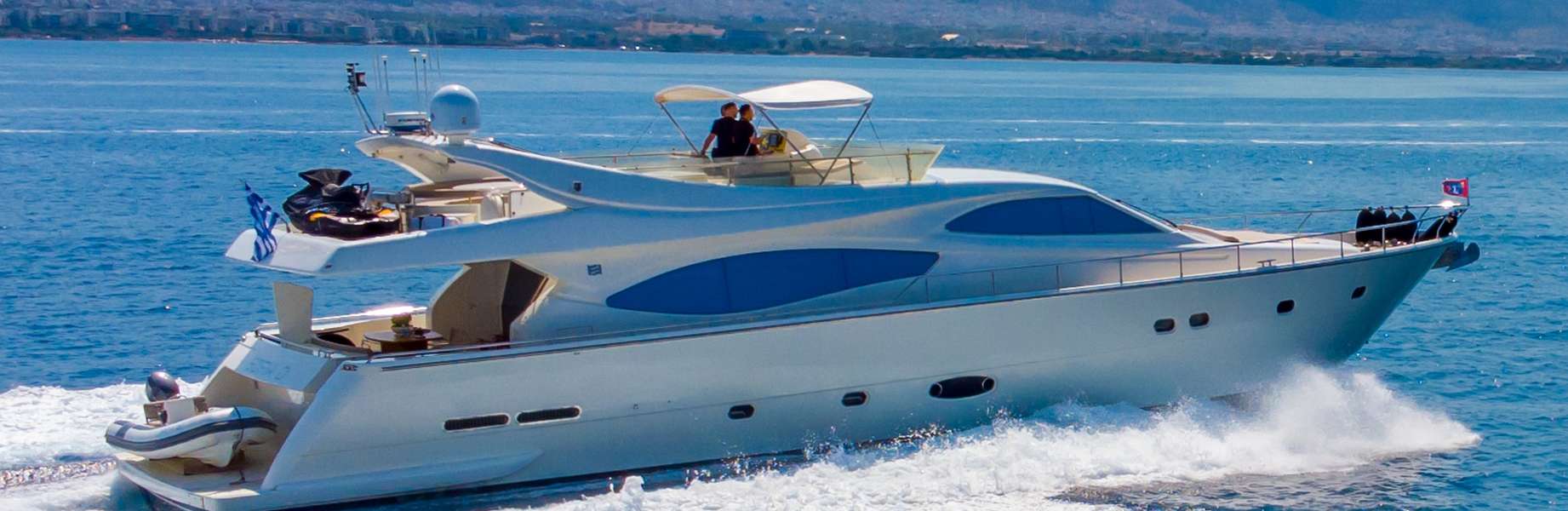 Luxury Yacht Ferretti 780